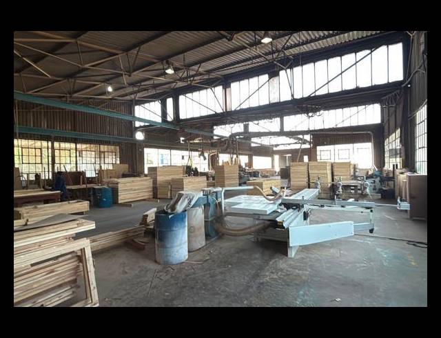 3,000M² WAREHOUSE TO LET IN ANDERBOLT